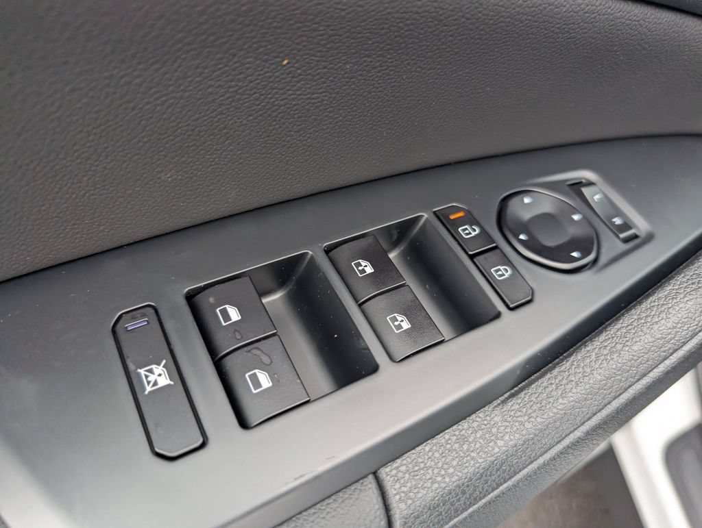 New 2026 Kia Sportage EX FWD image 14