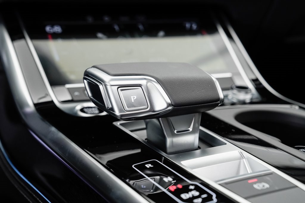 Used 2025 Audi Q8 Premium Plus w/ Premium Plus Package image 23