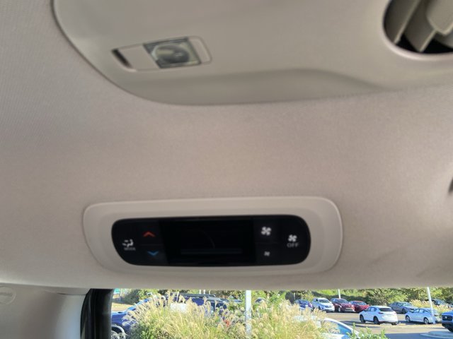 Used 2023 Chrysler Voyager LX FWD image 46