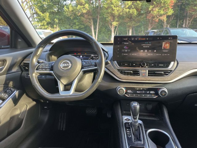 Used 2023 Nissan Altima 2.5 SL AWD/4WD image 16