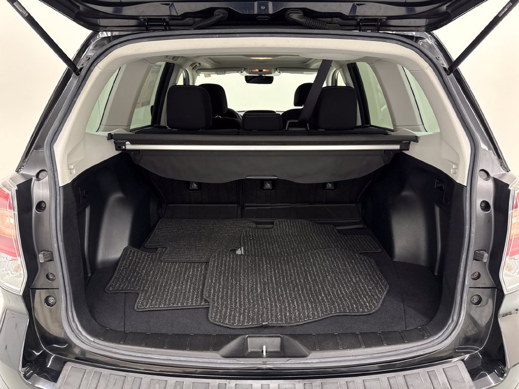 Used 2017 Subaru Forester 2.5i Premium w/ Protection Package #1 AWD/4WD image 26