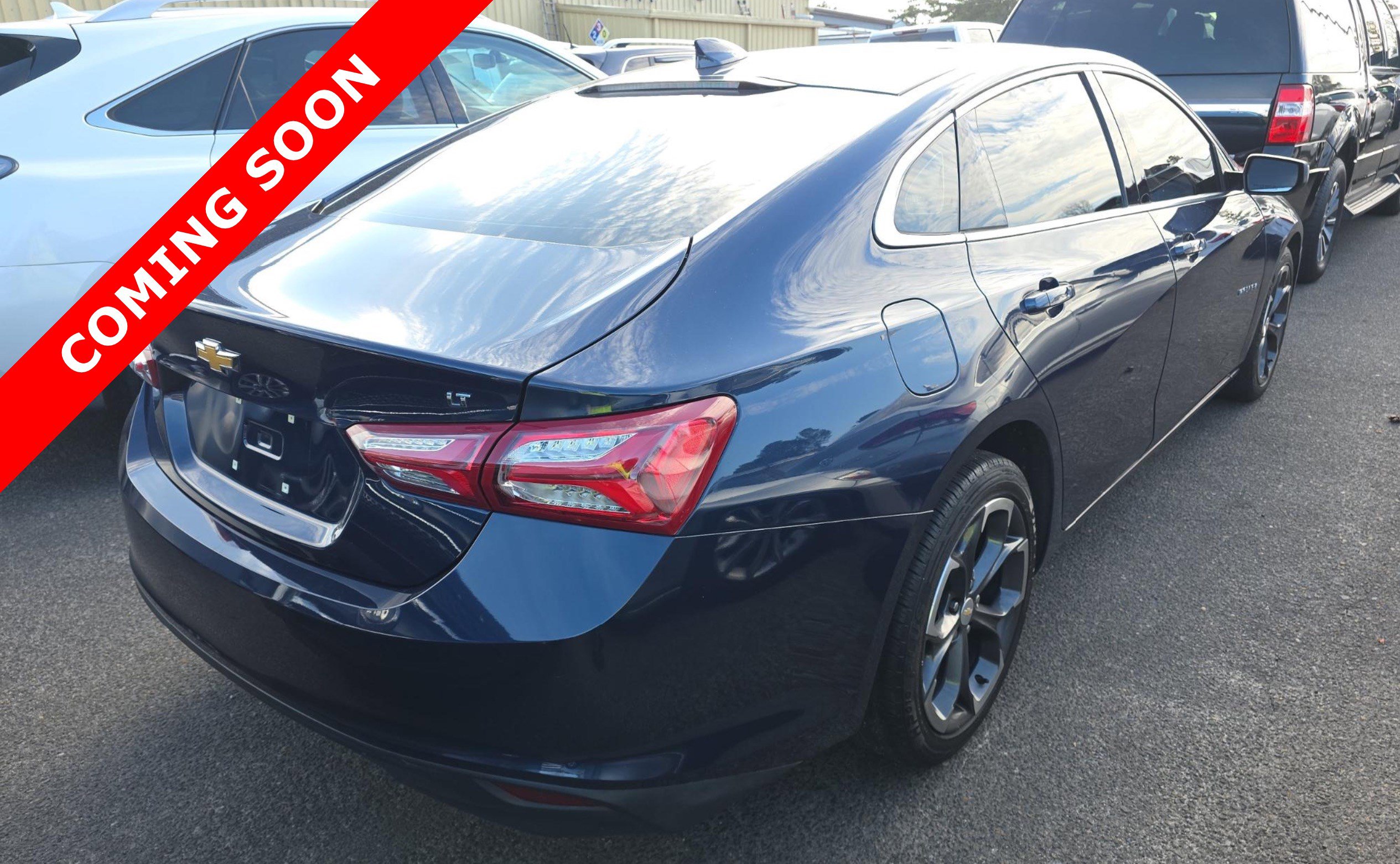 Used 2022 Chevrolet Malibu LT image 4