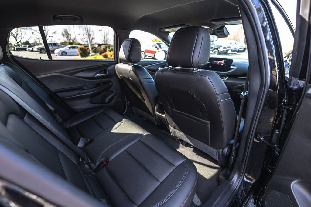 Used 2024 Buick Envista Sport Touring w/ Convenience I Package image 28