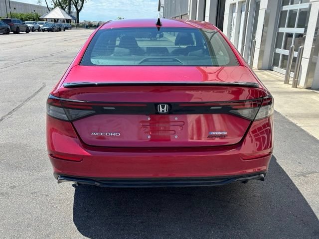 Used 2025 Honda Accord Sport image 4