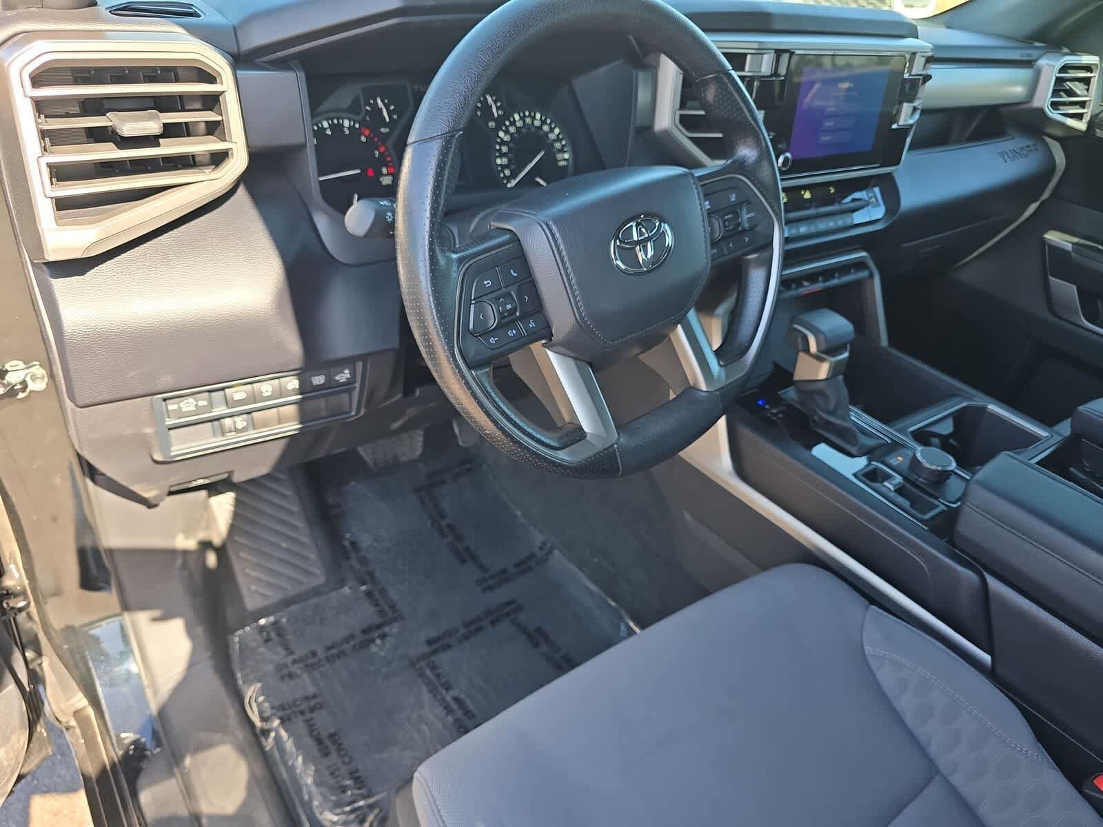 Used 2025 Toyota Tundra SR5 w/ SR5 Convenience Package AWD/4WD image 16