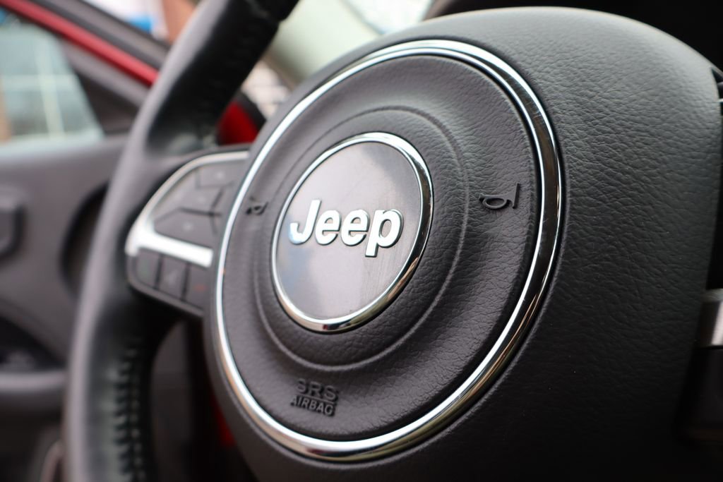 Used 2020 Jeep Compass Latitude image 26