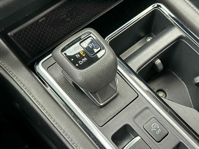 Used 2023 Nissan Pathfinder SL image 27