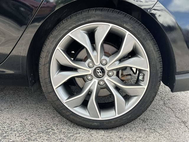 Used 2020 Hyundai Elantra GT N Line FWD image 11