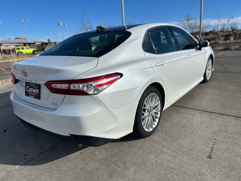 Used 2018 Toyota Camry XLE image 8