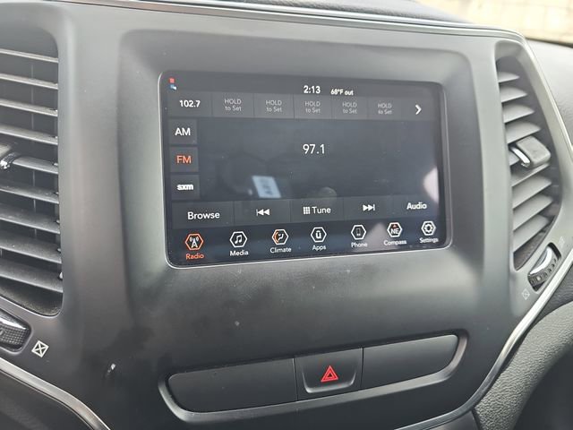 Used 2019 Jeep Cherokee Latitude Plus image 24