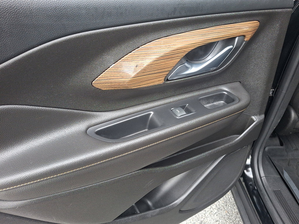 Used 2019 GMC Terrain SLE w/ Driver Convenience Package image 19