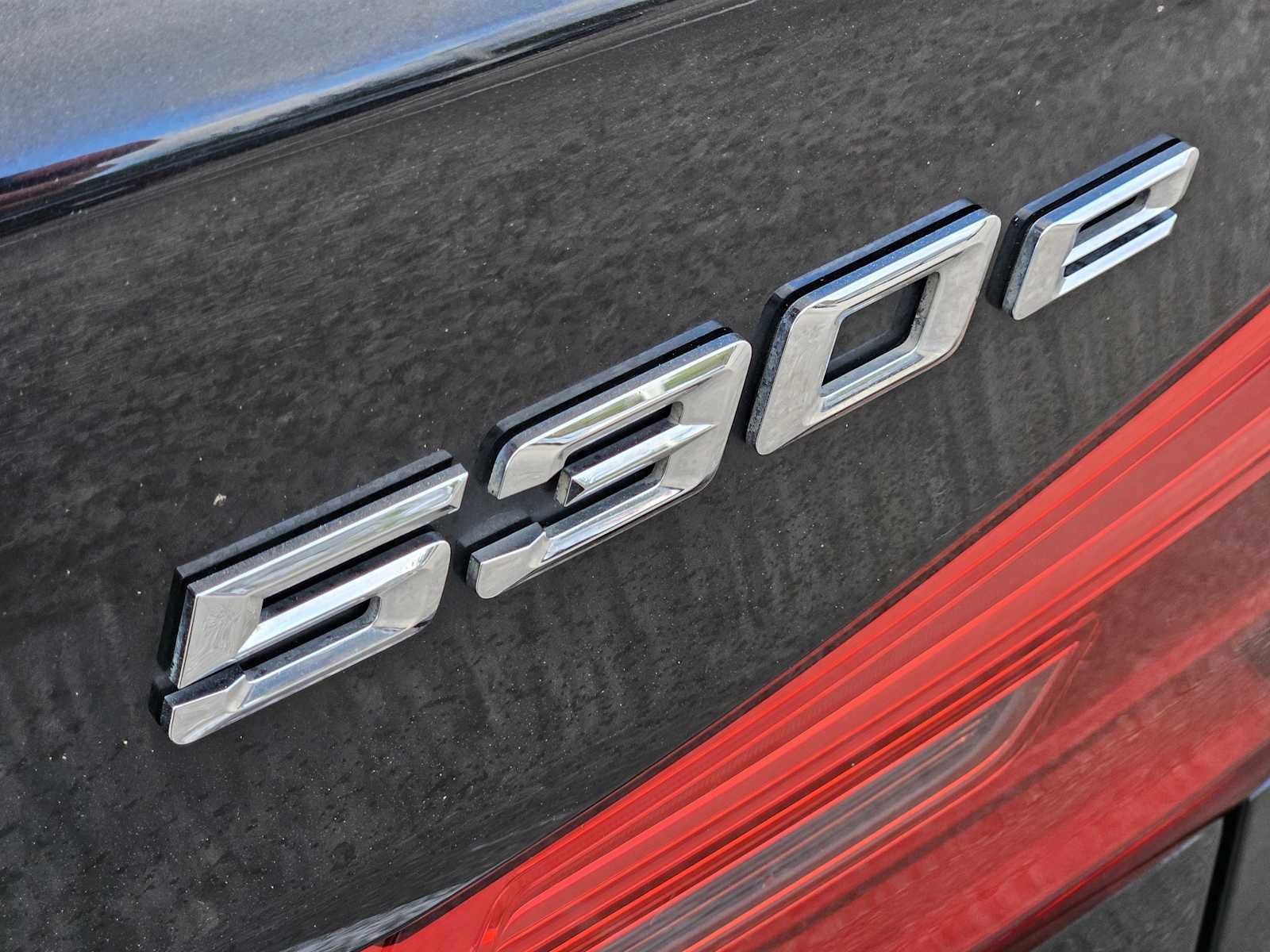 Used 2018 BMW 530e image 11