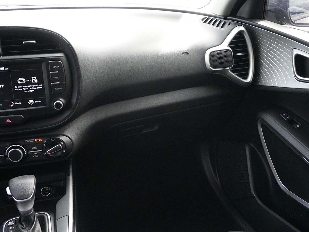 Used 2024 Kia Soul LX w/ Option Group 015 FWD image 25