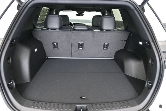 New 2026 Chevrolet Equinox LT w/ Convenience Package II FWD image 25