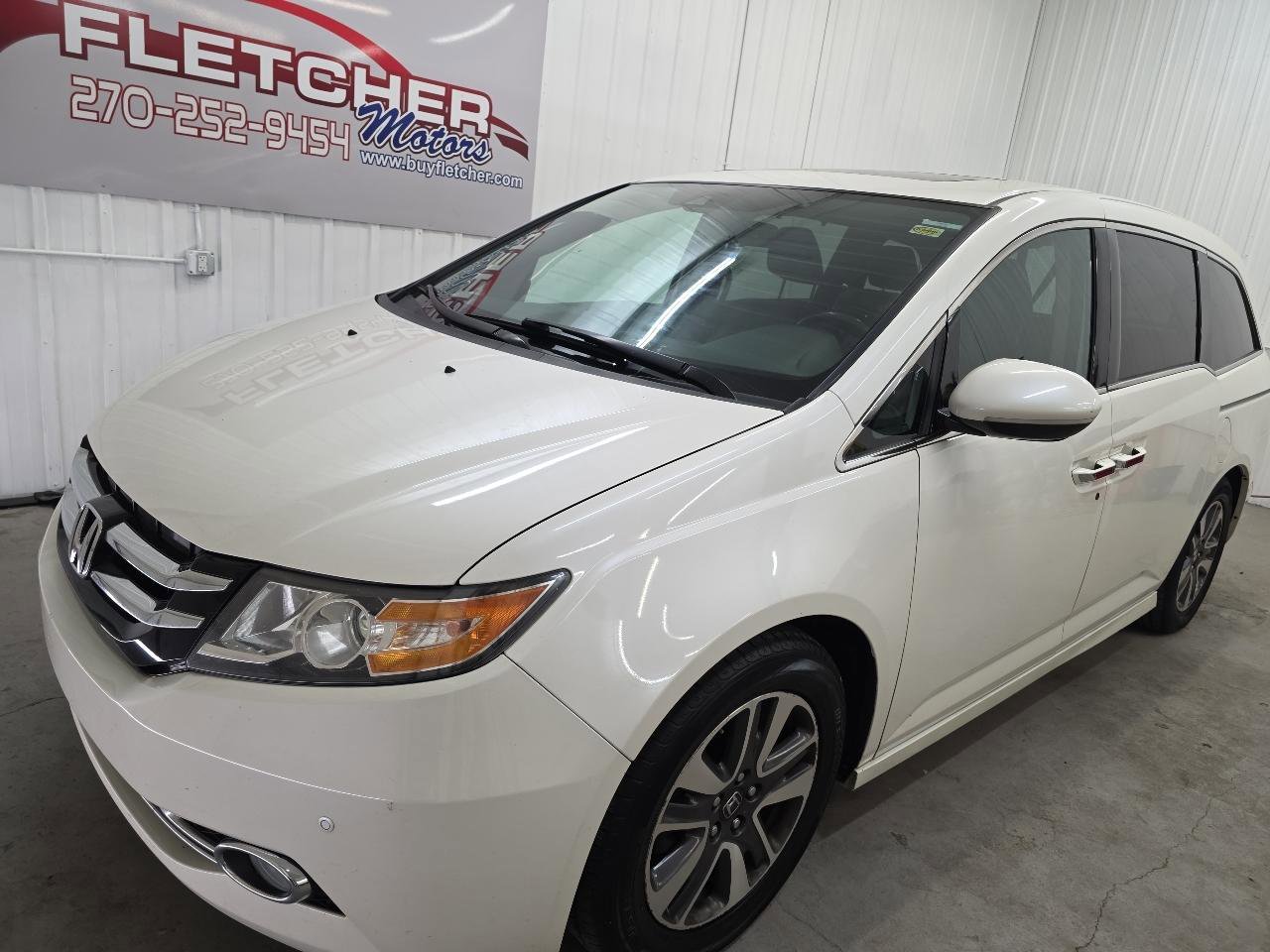 Used 2016 Honda Odyssey Touring Elite image 3