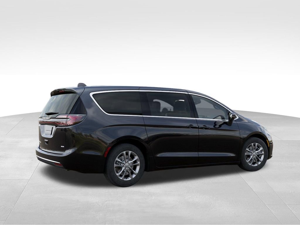 New 2026 Chrysler Pacifica Select image 5