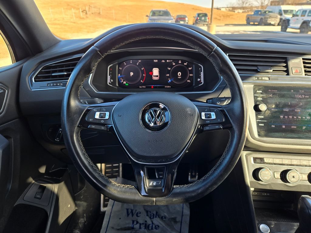 Used 2021 Volkswagen Tiguan SEL Premium R-Line image 19
