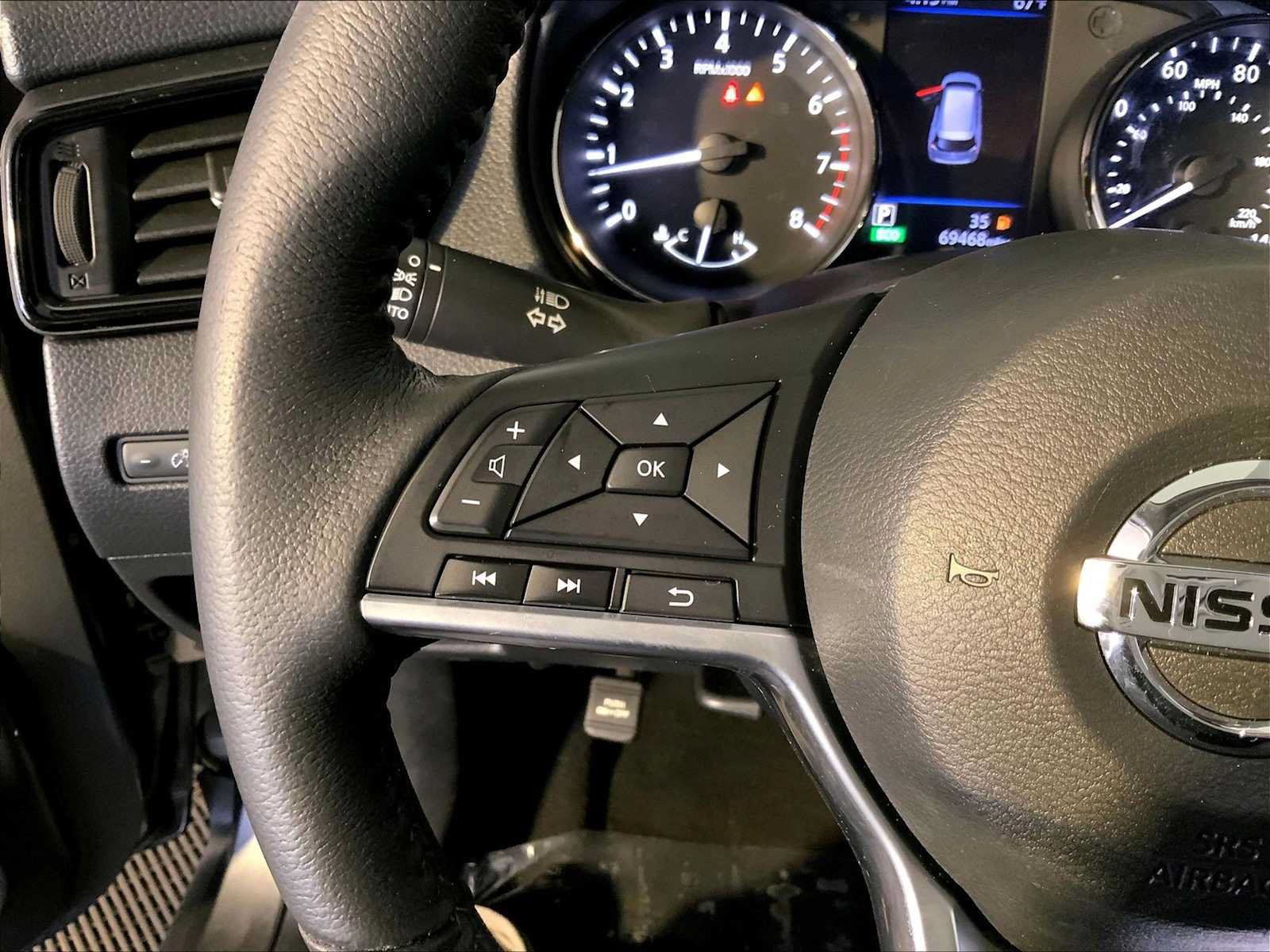 Used 2019 Nissan Rogue SV AWD/4WD image 27