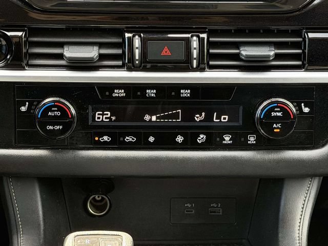 Used 2025 Nissan Pathfinder SV FWD image 21