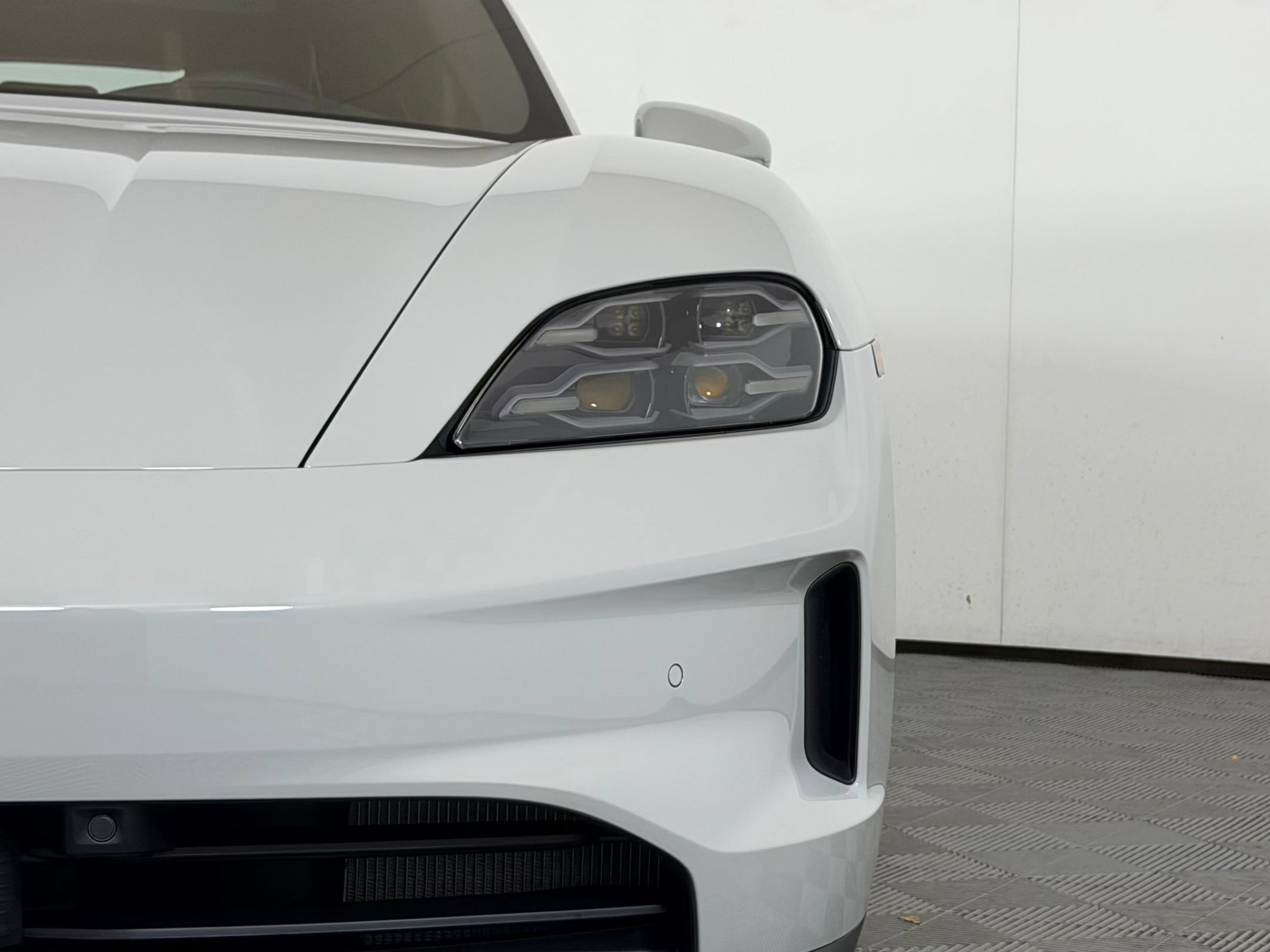 Certified 2026 Porsche Taycan RWD image 13