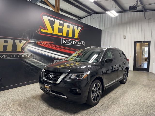 Used 2018 Nissan Pathfinder Platinum AWD/4WD image 1