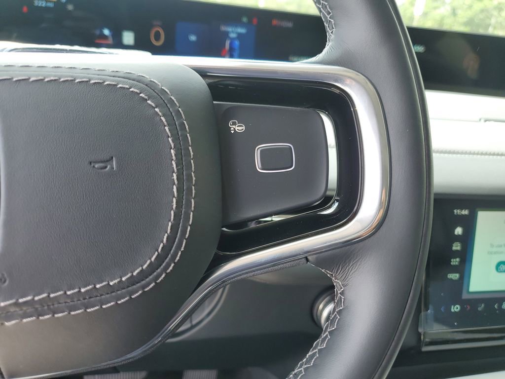 New 2026 Lincoln Navigator Premier AWD/4WD image 26