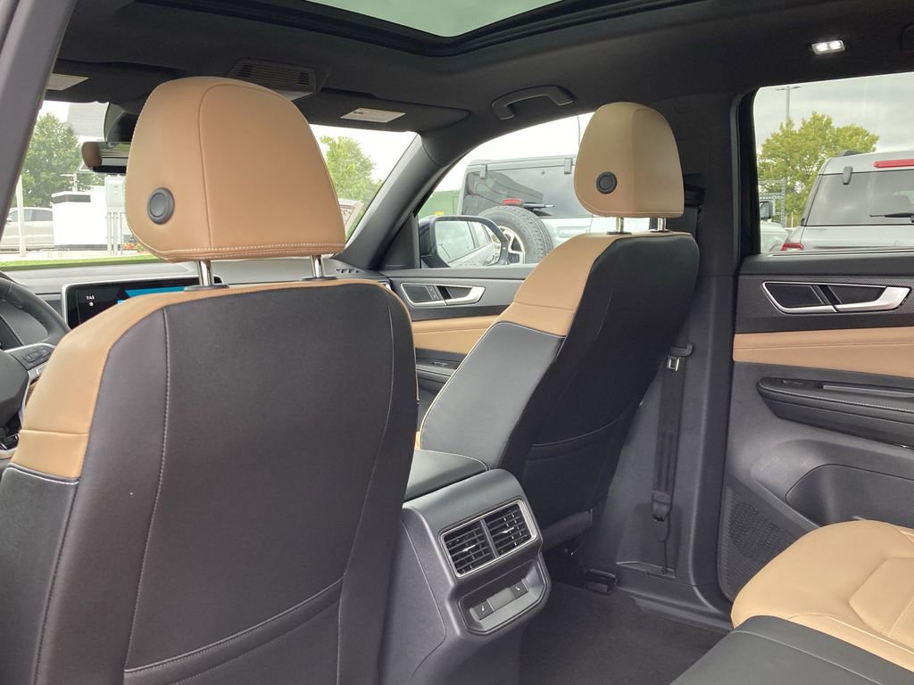 New 2026 Volkswagen Atlas Cross Sport SEL R-Line image 12