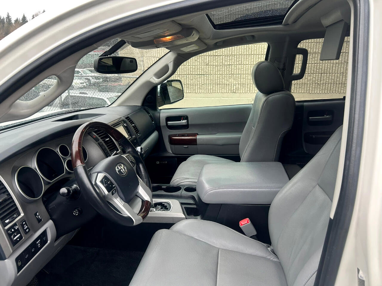 Used 2014 Toyota Sequoia Platinum image 13
