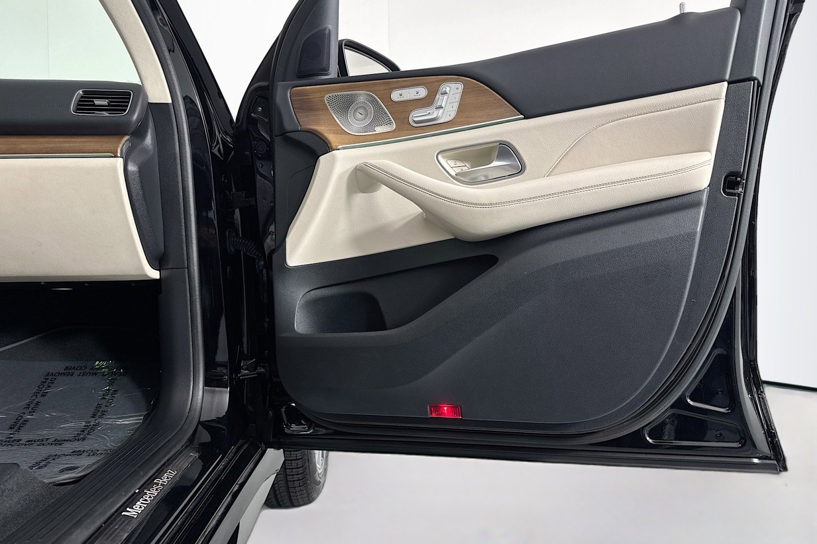 Used 2024 Mercedes-Benz GLE 350 4MATIC image 24