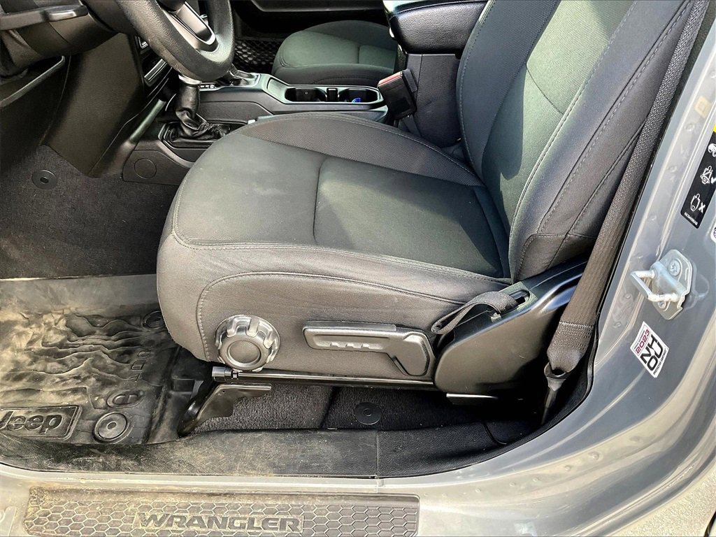 Used 2021 Jeep Wrangler Unlimited Sport image 31