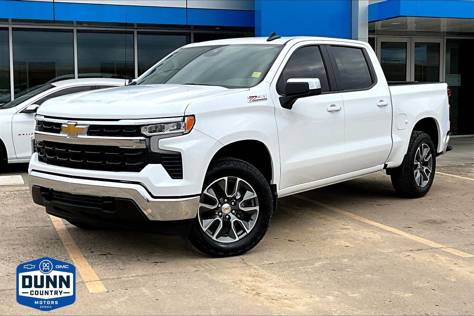 New 2025 Chevrolet Silverado 1500 LT