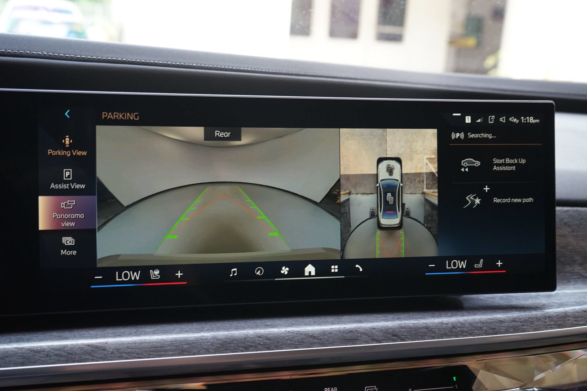 Used 2025 BMW 740i xDrive w/ Premium Package AWD/4WD image 10