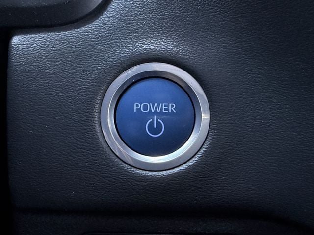 Used 2023 Toyota Tundra Platinum AWD/4WD image 19