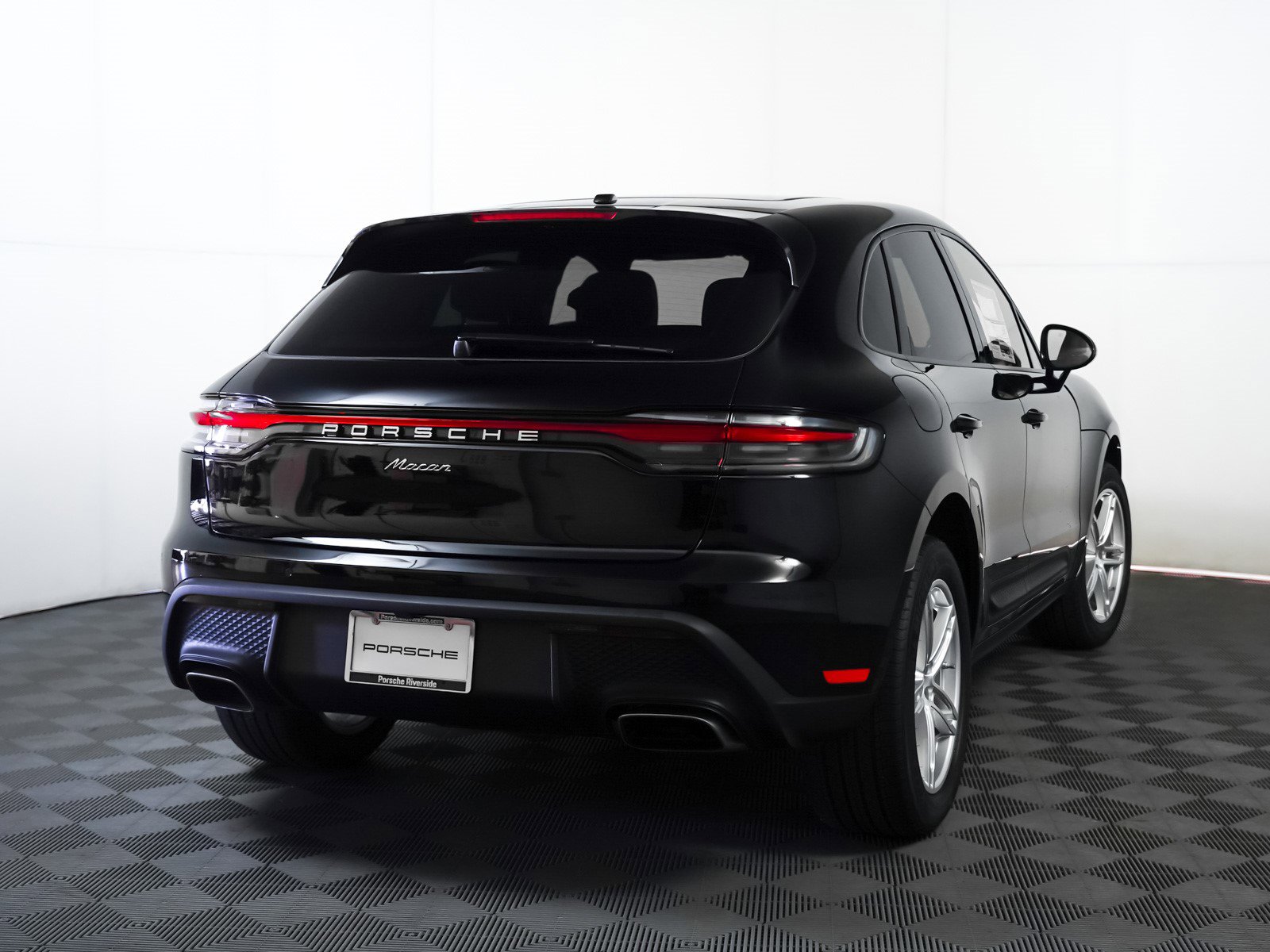New 2026 Porsche Macan image 10