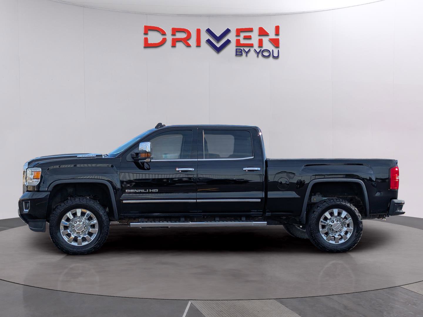 Used 2017 GMC Sierra 2500 Denali w/ Duramax Plus Package image 2