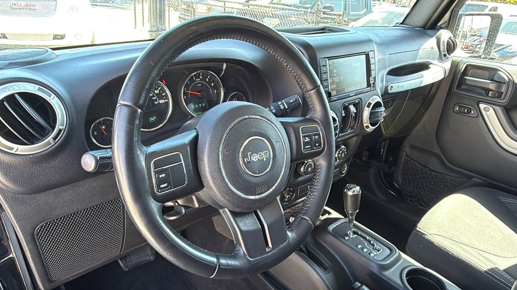 Used 2018 Jeep Wrangler Unlimited Sahara image 24