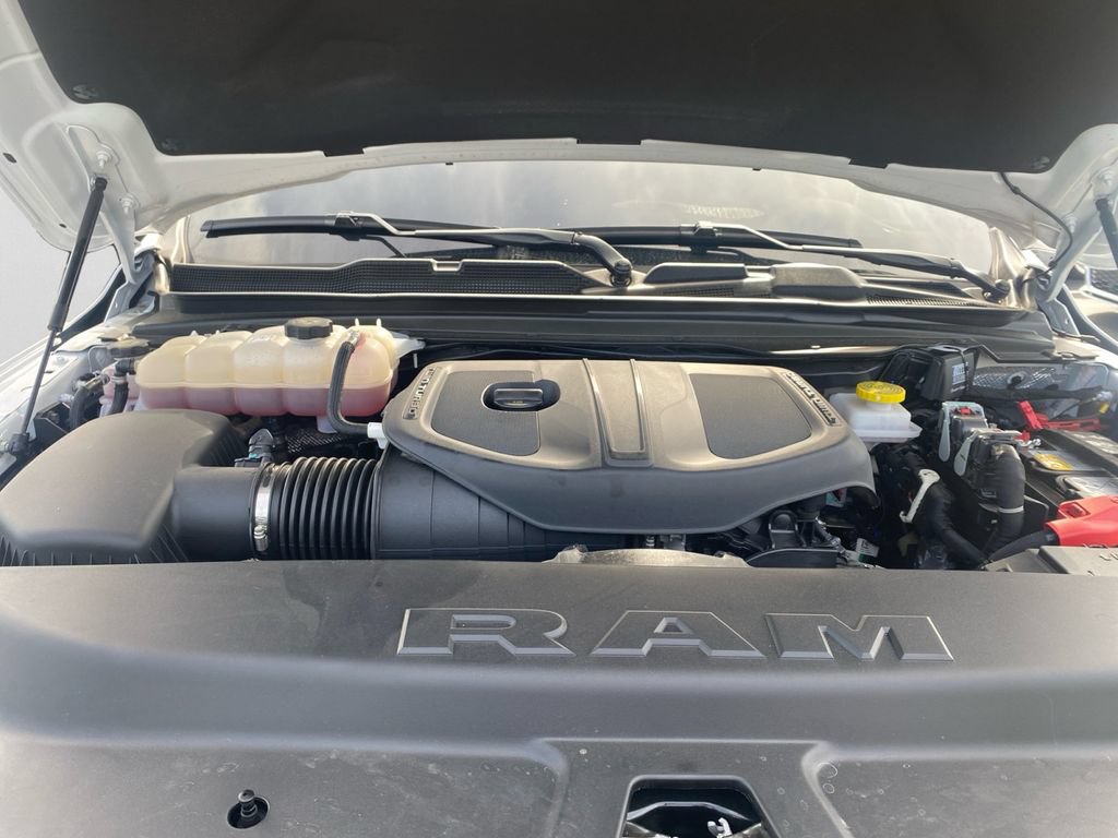 Used 2025 RAM 1500 Big Horn AWD/4WD image 29