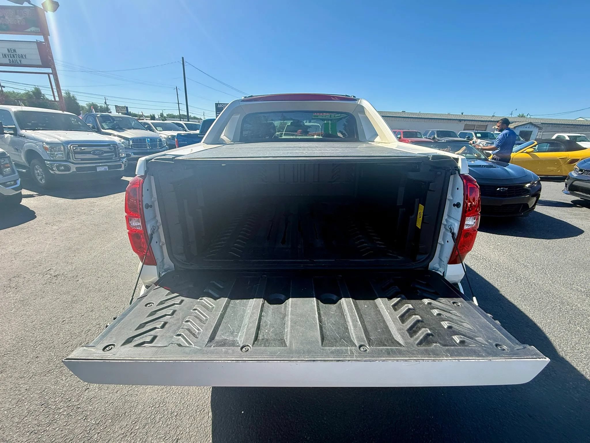 Used 2013 Chevrolet Avalanche LTZ AWD/4WD image 11