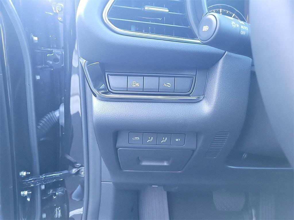 Used 2025 MAZDA CX-30 2.5 Turbo w/ Premium Package image 39