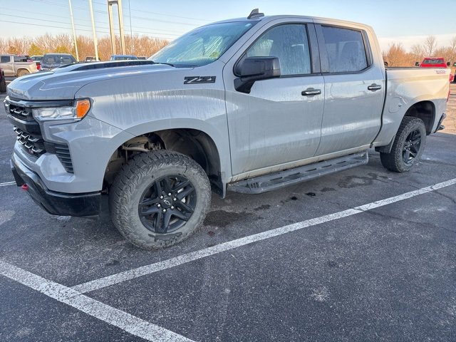 Used 2024 Chevrolet Silverado 1500 LT Trail Boss w/ Convenience Package II image 1