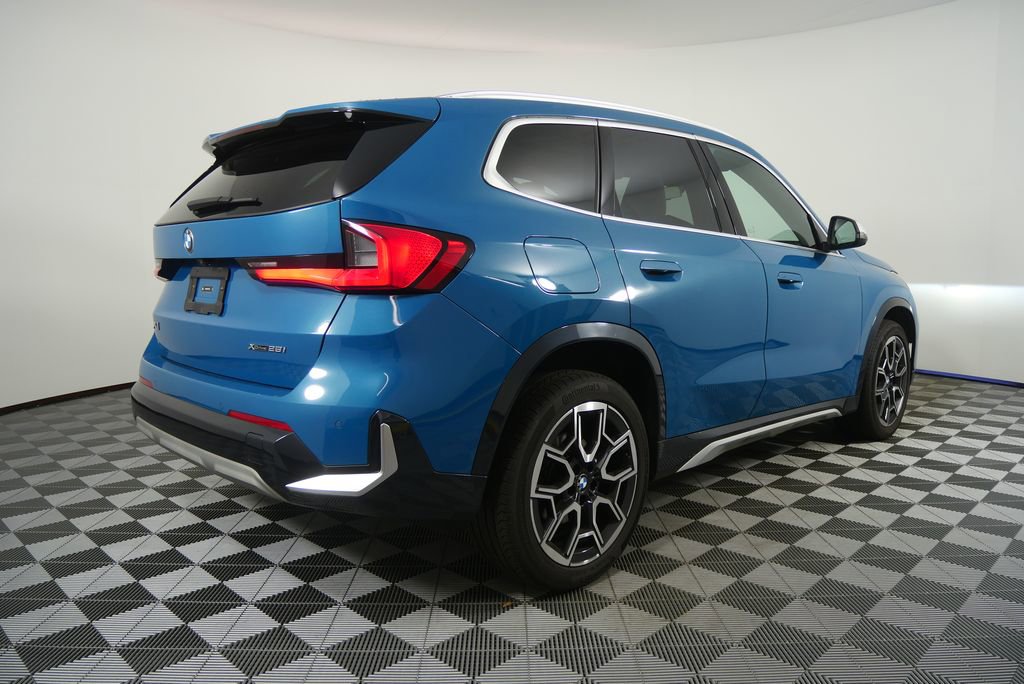 Certified 2024 BMW X1 xDrive28i image 3