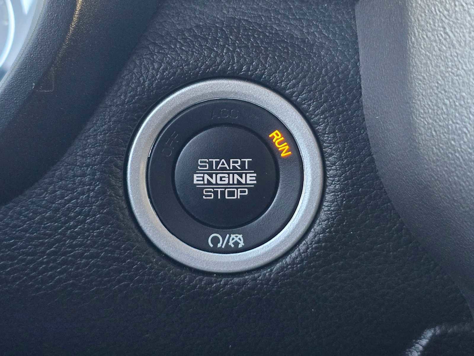 Used 2024 RAM 1500 Laramie image 36