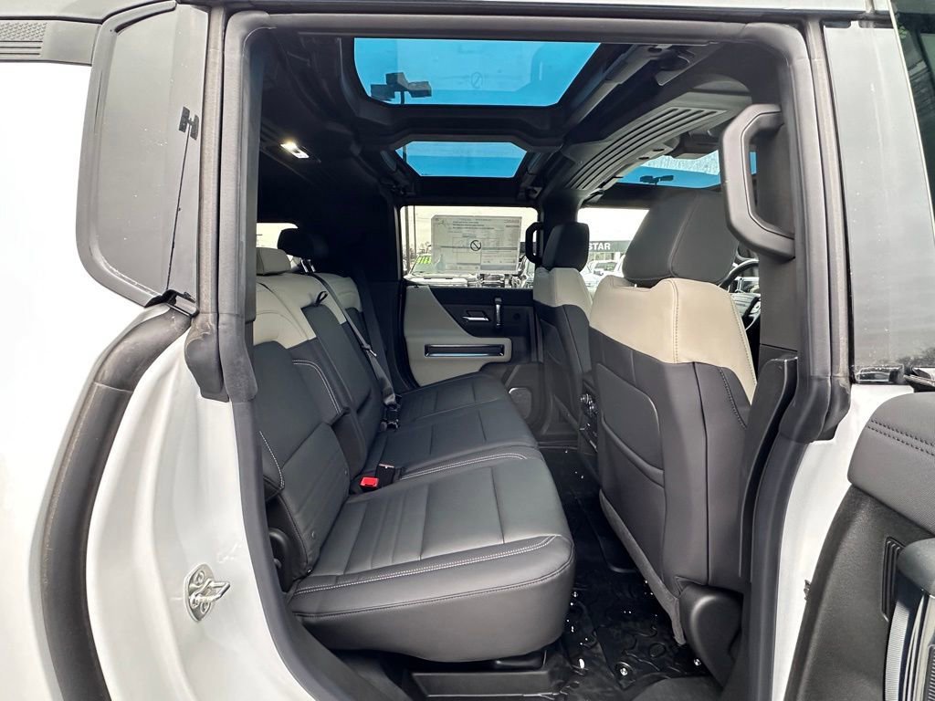 New 2026 GMC Hummer EV SUV w/ LPO, Sport Package AWD/4WD image 13