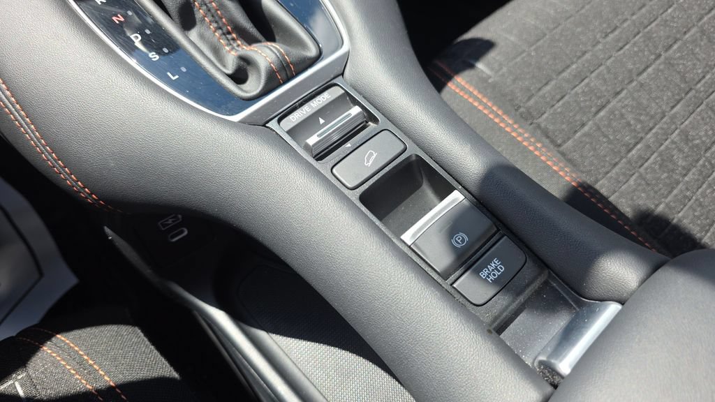 Certified 2024 Honda HR-V Sport image 34