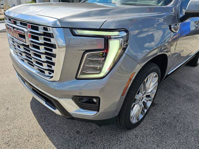 New 2026 GMC Yukon XL Denali w/ Denali Reserve Package AWD/4WD image 16