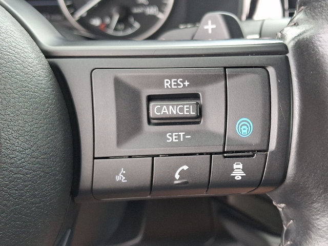 Used 2024 Nissan Pathfinder SV AWD/4WD image 22