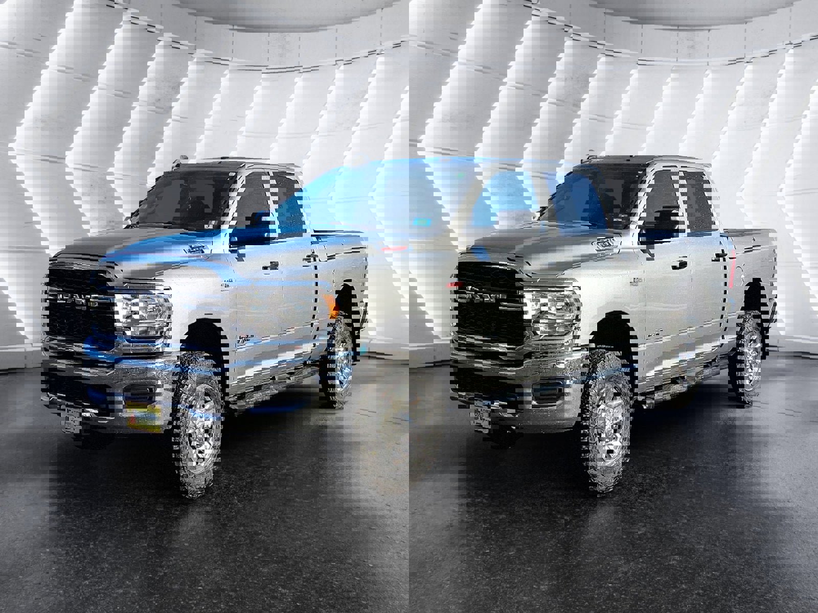 Used 2020 RAM 2500 Tradesman image 2