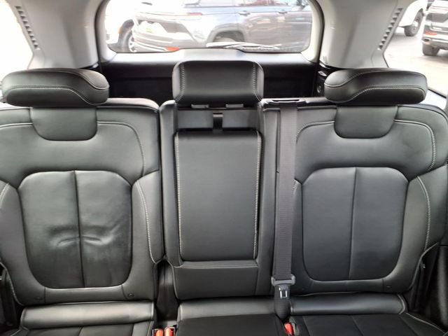 Certified 2023 Jeep Grand Cherokee Limited AWD/4WD image 22