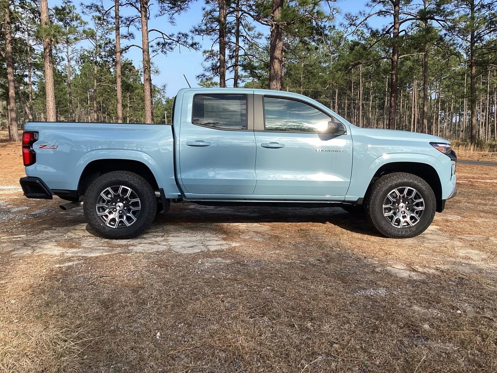 New 2025 Chevrolet Colorado Z71 w/ Technology Package AWD/4WD image 6