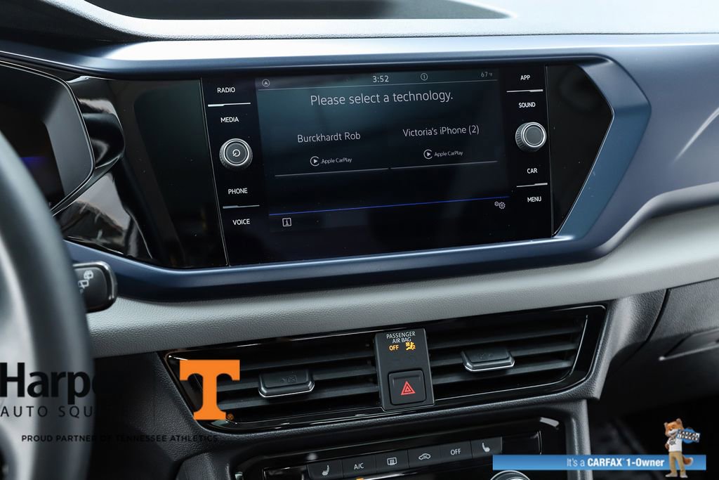 Used 2023 Volkswagen Taos SE w/ Panoramic Sunroof Package image 25